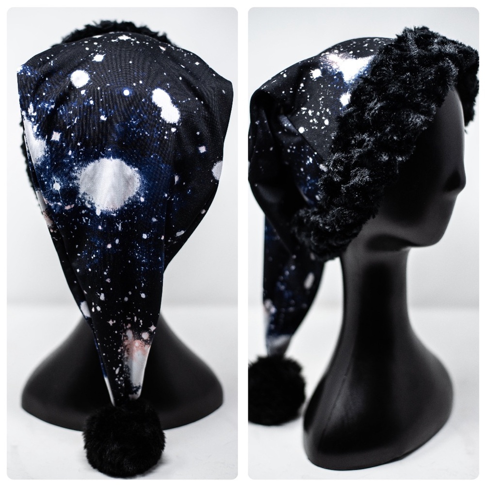 KÖLEKTIV KOUTURE: Andromeda Santa Hat